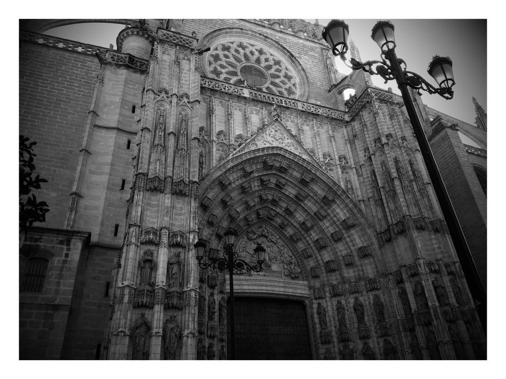Malhara Apartment Seville Exterior photo